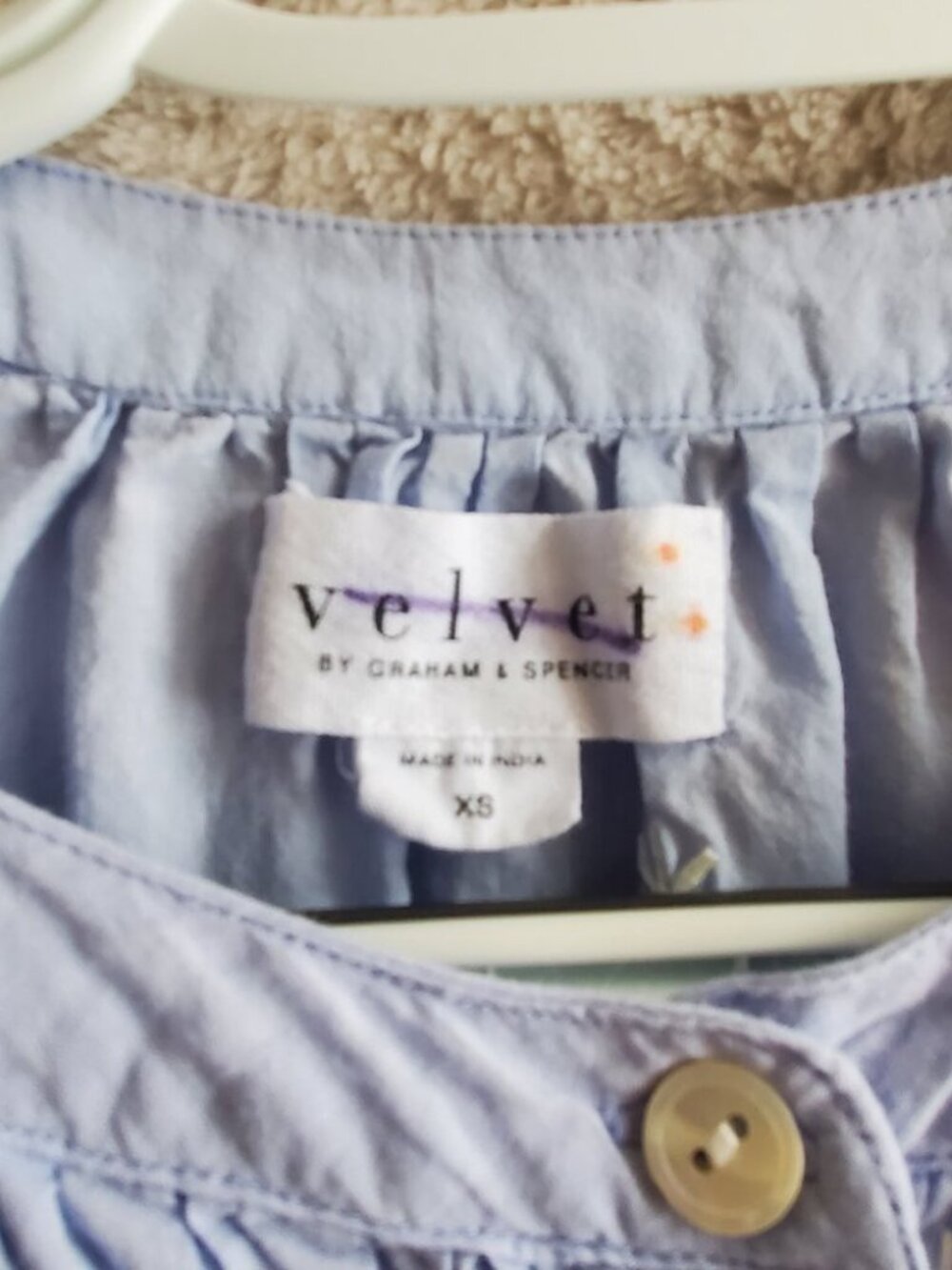 Velvet by Graham & Spencer Button Down Blue Embroidered Blouse Coastal Beach Top - Picture 8 of 9